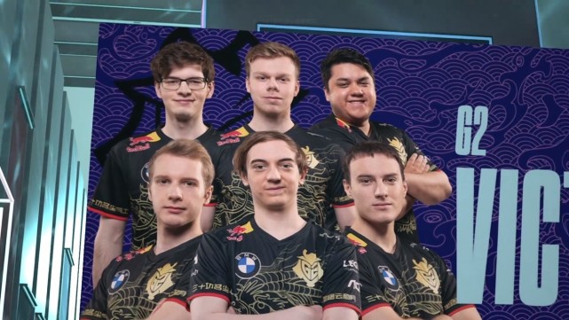 尔联袂登场 尔联袂登场